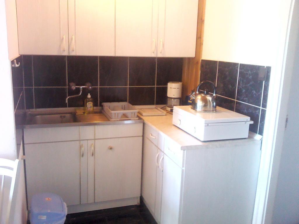 Napfeny Apartment Kestel Oda fotoğraf