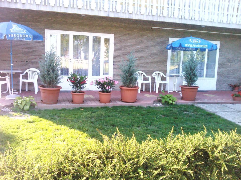 Napfeny Apartment Kestel Dış mekan fotoğraf